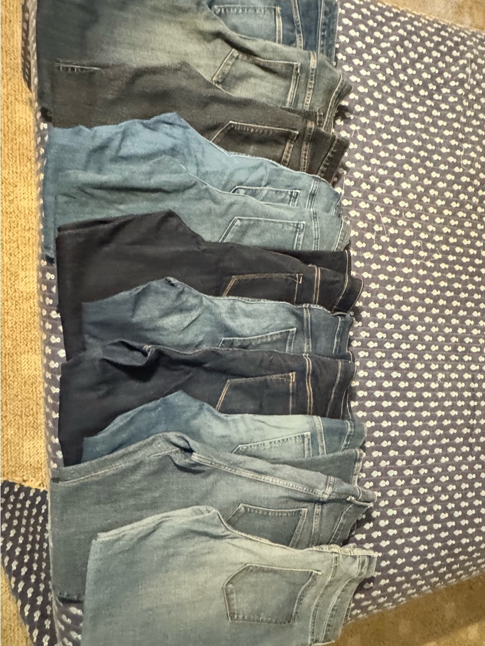 12 pairs of Old Navy and American Threads Jeans in Various Blue Washes
